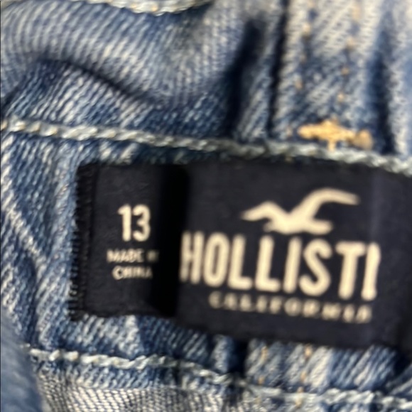 Hollister Blue Jean Shorts Classic Style size 13 juniors w31 - Picture 5 of 6